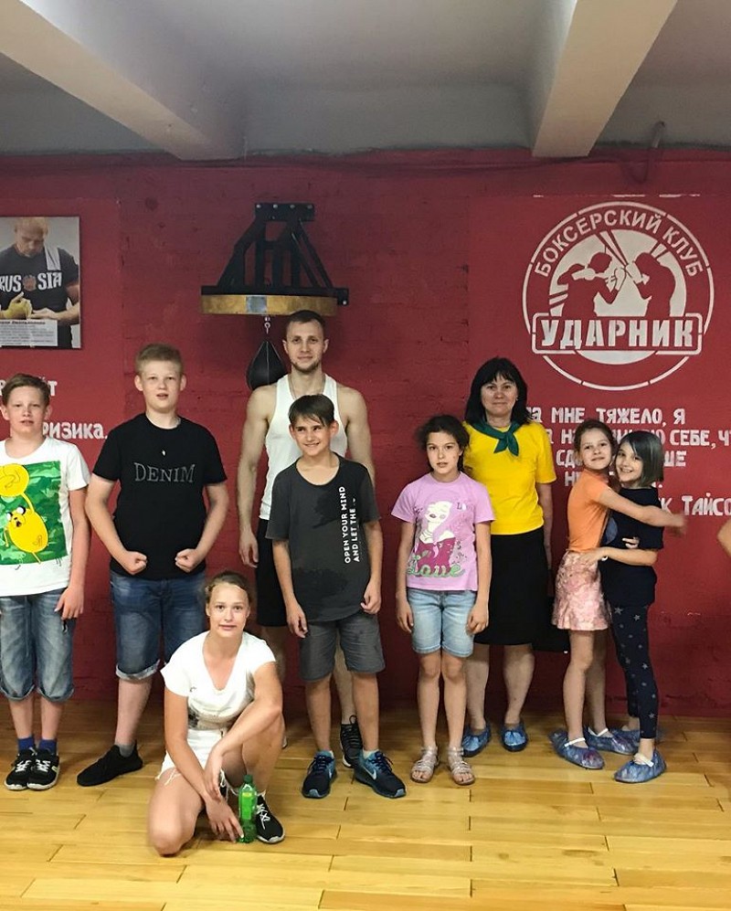 Бокс в клубе Ударник на Коломенской