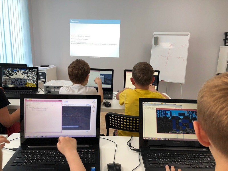 Онлайн-курс «Программирование на языке Python в Minecraft» в клубе Пиксель