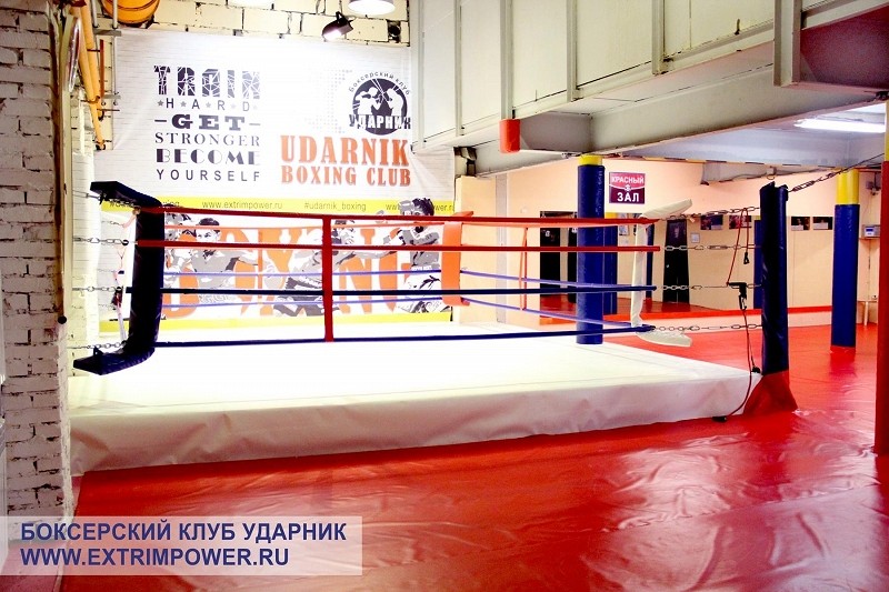 Тайский бокс в  клубе Ударник на Алексеевской