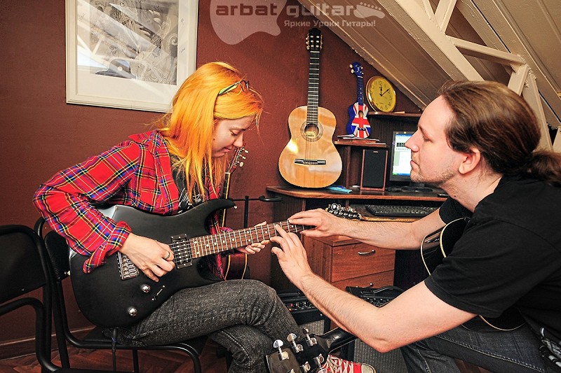 Уроки игры на акустической гитаре