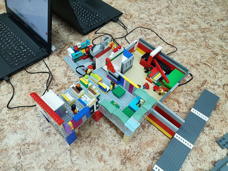 Лего-конструирование в РобоТех клубе